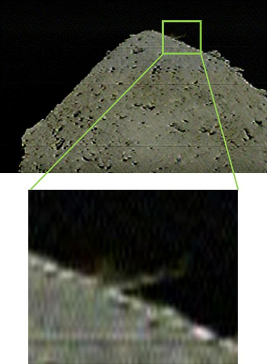 「はやぶさ２」から分離されたDCAM３が捉えた画像。SCIが作動してリュウグウに衝突し、リュウグウ表面からの噴出物の様子が確認できる。撮影時刻：2019年4月5日11時36分（分離カメラ上の時刻・日本時間）画像のクレジット：JAXA、神戸大、千葉工大、産業医科大、高知大、愛知東邦大、会津大、東京理科大