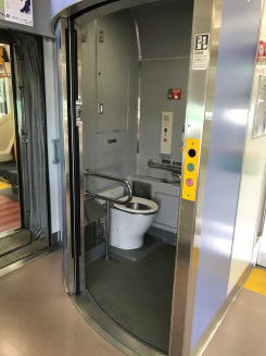 普通車へのトイレの設置2