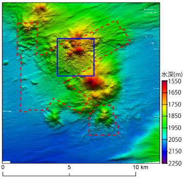 今回発見された海底火山地形