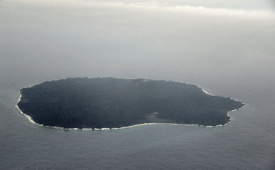西之島　新島　全景　（2018年6月14日撮影）