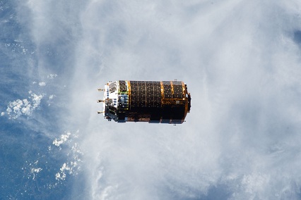 JAXA　H2Bロケット4号機　宇宙ステーション補給機「こうのとり」4号機（HTV4） 打ち上げ　ISSに接近する「こうのとり」4号機