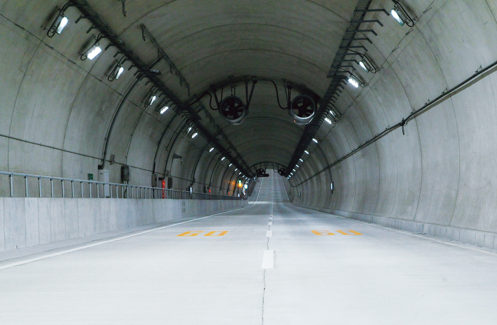 2016年3月に開通した国道 357号 東京港トンネルの西行きトンネル